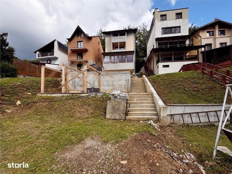 Casă cu 4 camere în Central