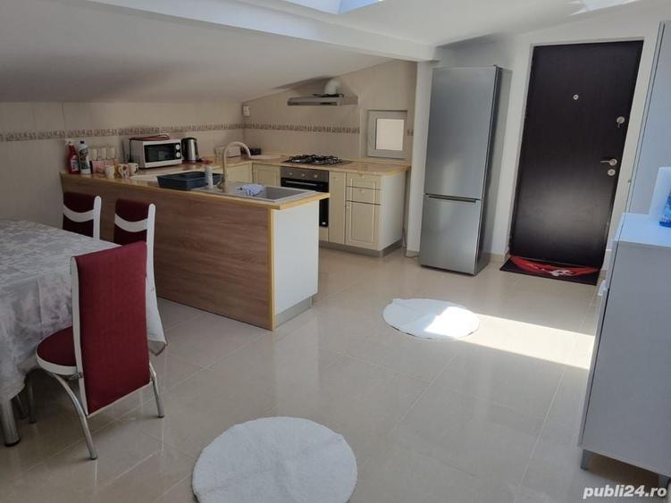 Apartament cu 4 camere decomandat în Deta
