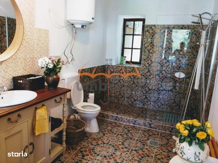 Casă cu 4 camere în Căpățânenii Pământeni