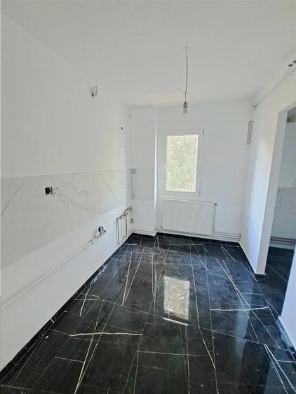 Apartament cu 2 camere semidecomandat în Tipografilor