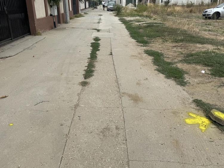 Teren Construcții intravilan de 447 mp, în Haliu