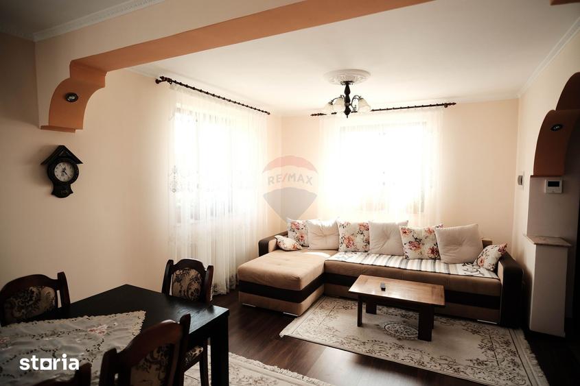 Casă cu 4 camere cu Teren 400 Mp în Central