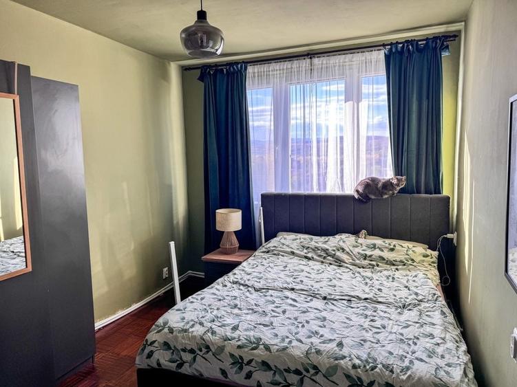 Apartament cu 2 camere semidecomandat în Micro 4