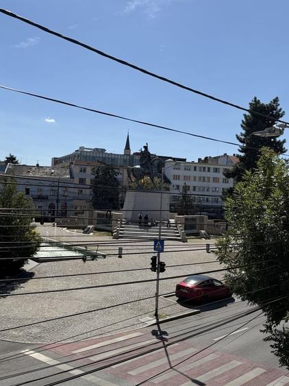 Apartament cu 3 camere decomandat în Ultracentral