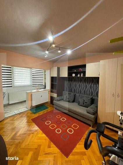 Apartament cu 3 camere decomandat în Aradului