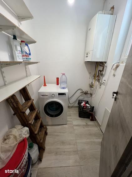 Casă cu 4 camere decomandat cu Teren 250 Mp în Țiglari