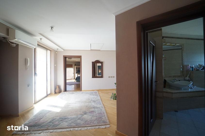 Casă cu 6 camere cu Teren 489 Mp în Andrei Mureșanu