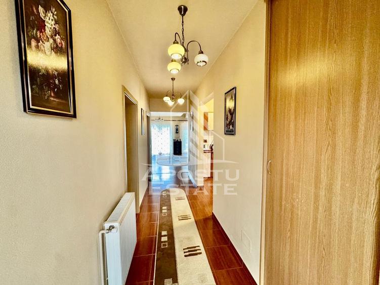 Casă individuală cu 6 camere cu Canalizare în Ciarda Roșie