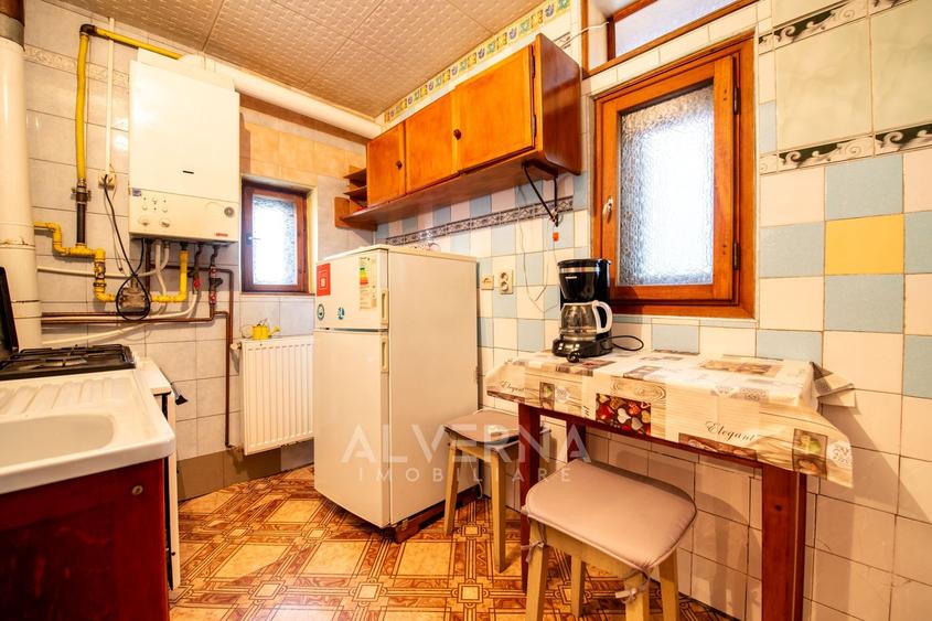 Casă individuală cu 2 camere cu Canalizare în Plopilor