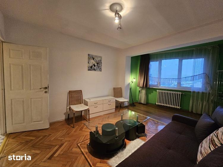 Apartament cu 2 camere decomandat în Piața Centrală