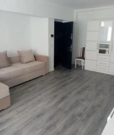 Garsonieră decomandată în Cerătu de Copăcioasa