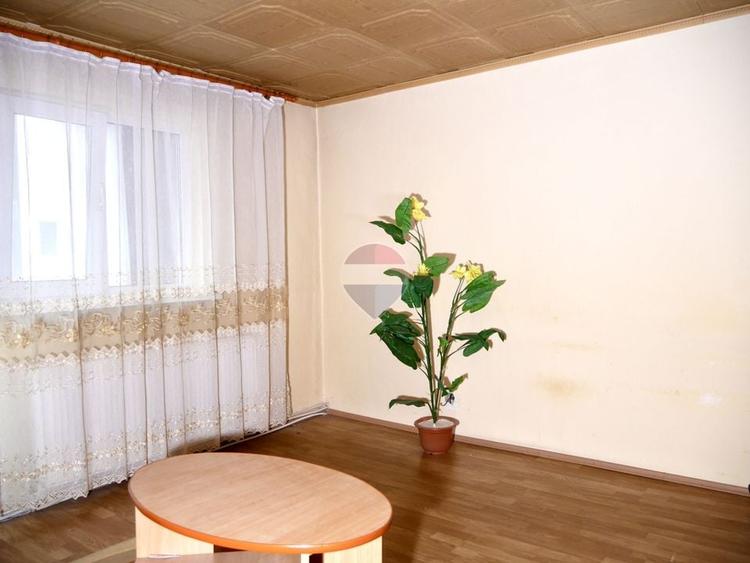 Apartament cu 2 camere semidecomandat, mobilat în Kogălniceanu