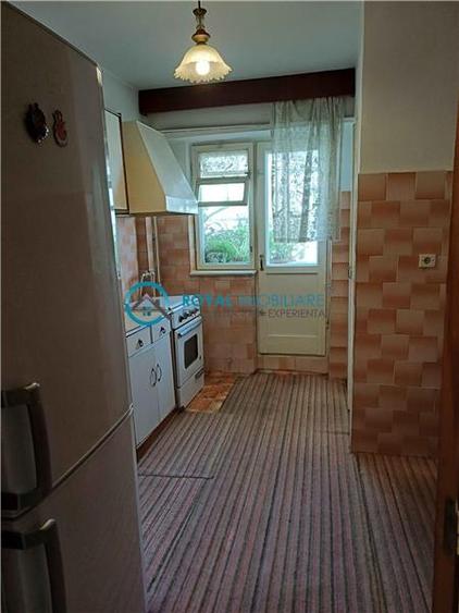 Apartament cu 3 camere decomandat în Ultracentral