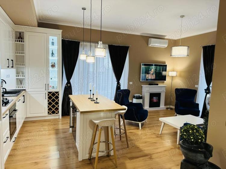 Apartament cu 3 camere semidecomandat în Tunari