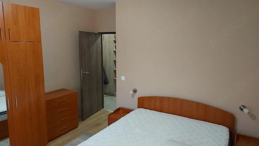 Apartament cu 3 camere decomandat în Turnișor