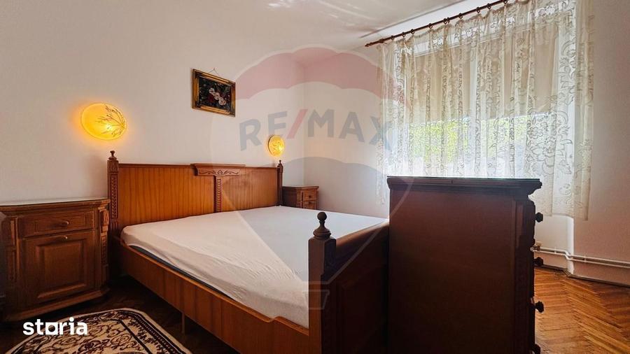 Apartament cu 2 camere decomandat, mobilat în Sud