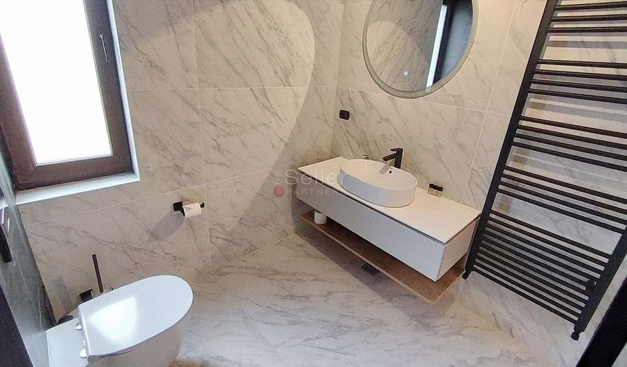 Apartament cu 2 camere semidecomandat, mobilat în Drumul Poienii