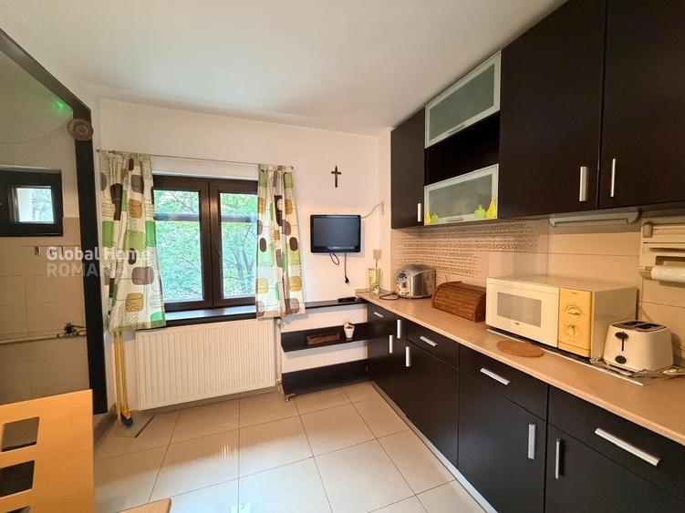 Apartament cu 2 camere decomandat, mobilat în Decebal