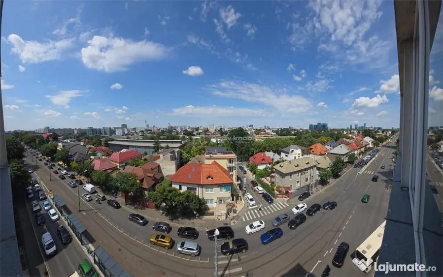 Apartament cu 3 camere semidecomandat în Parcul Circului