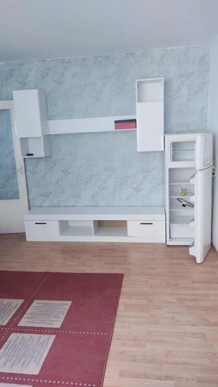 Apartament cu 2 camere nedecomandat în Dacia