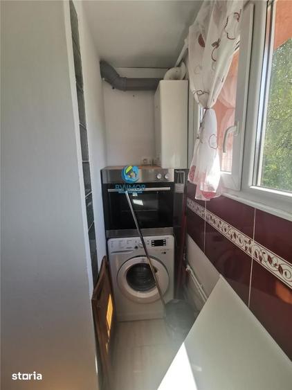 Garsonieră decomandată, mobilată în Astra