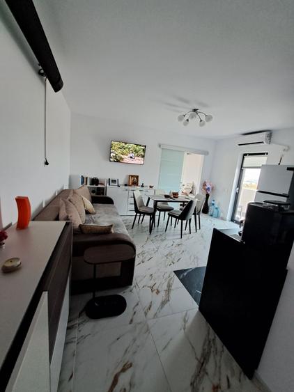 Apartament cu 2 camere semidecomandat în Central