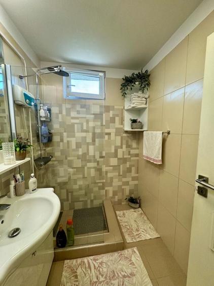 Apartament cu 2 camere decomandat în Gara de Nord