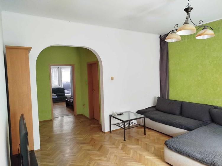 Casă cu 4 camere cu Teren 900 Mp în Central