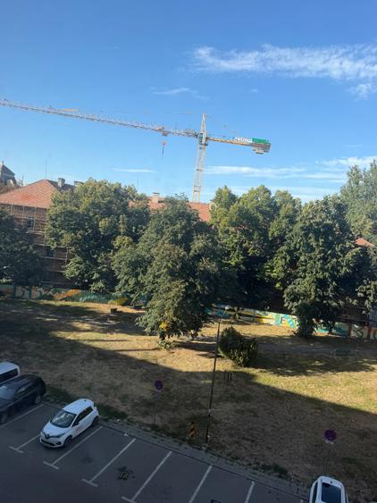 Apartament cu 4 camere semidecomandat în Ultracentral