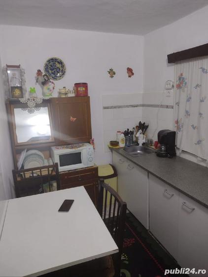 Casă cu 2 camere cu Teren 1000 Mp în Podenii Noi
