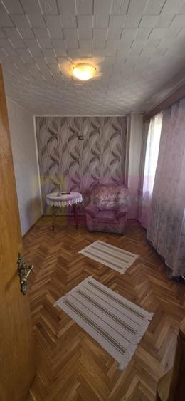 Casă cu 6 camere cu Canalizare în Exterior Sud