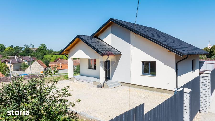 Casă cu 3 camere cu Teren 426 Mp în Tărlungeni