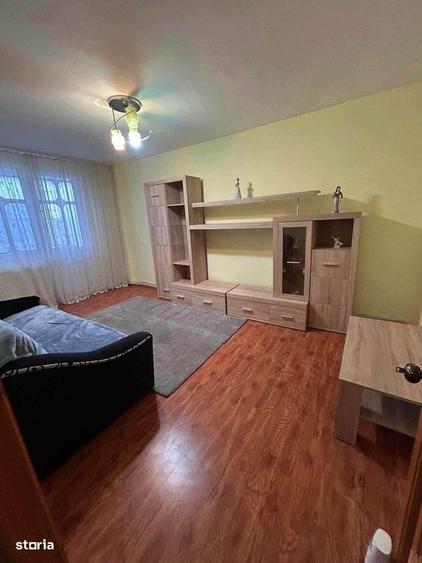 De inchiriat apartament cu 3 camere, decomandat, ultracentral - 5