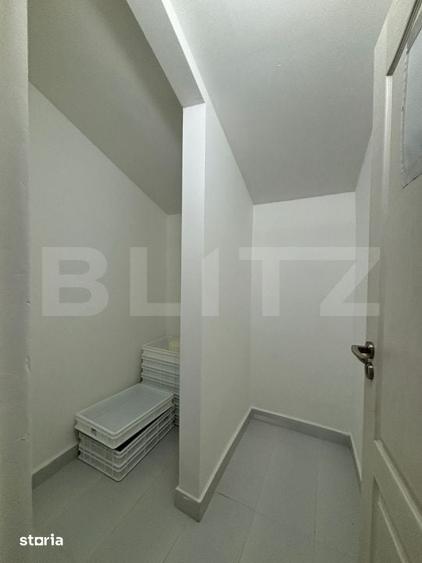 Casă cu 9 camere cu Teren 1000 Mp în Dumitra