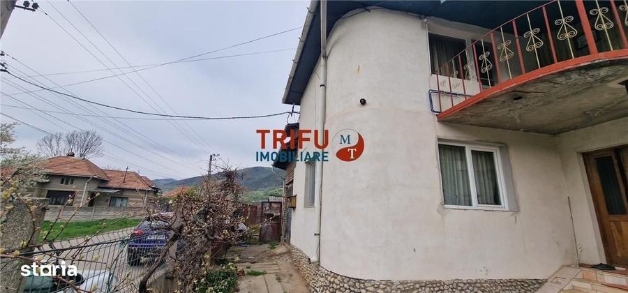 Casă cu 3 camere în Ampoița
