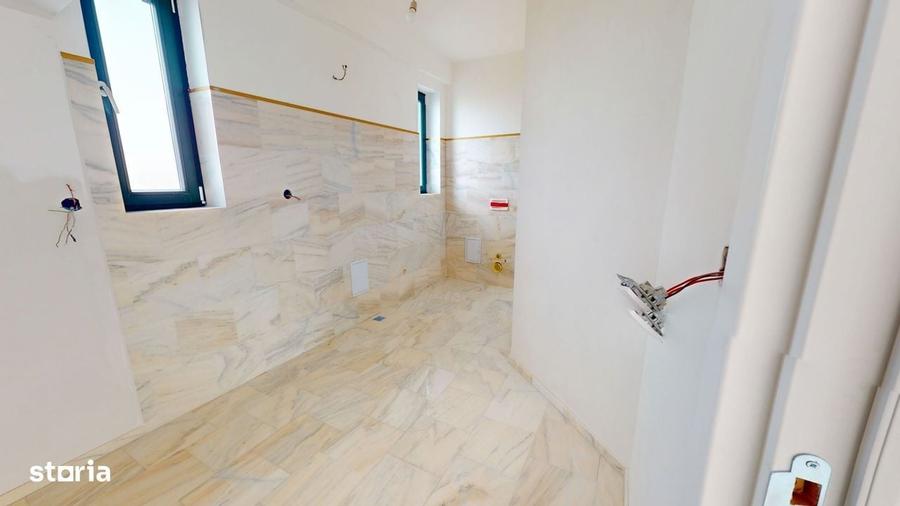 Casă cu 4 camere în Central