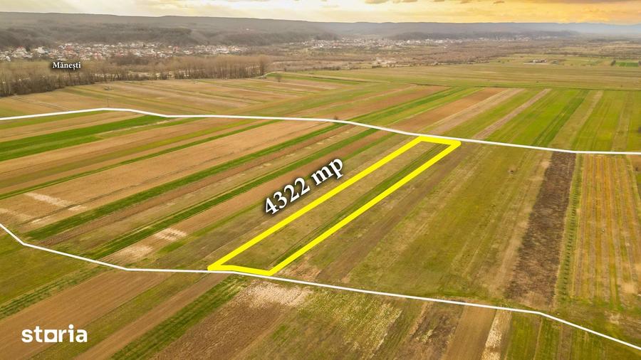 Teren de 4322 mp, în Mănești
