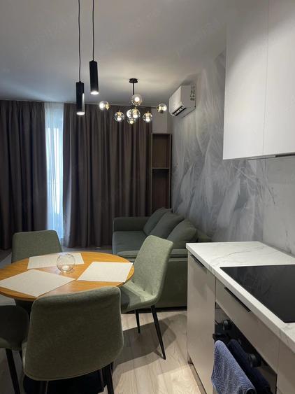 Apartament cu 2 camere semidecomandat în Tei
