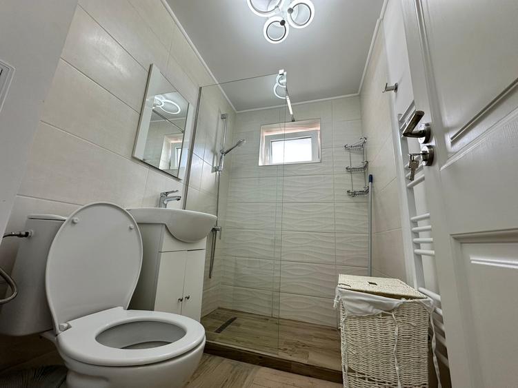 Apartament cu 2 camere decomandat în Ultracentral