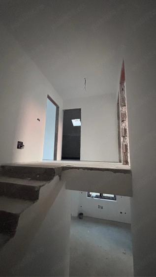 Casă cu Teren 500 Mp în Corunca