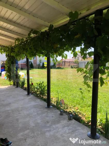 Casă cu 1 camere cu Teren 1000 Mp în Central