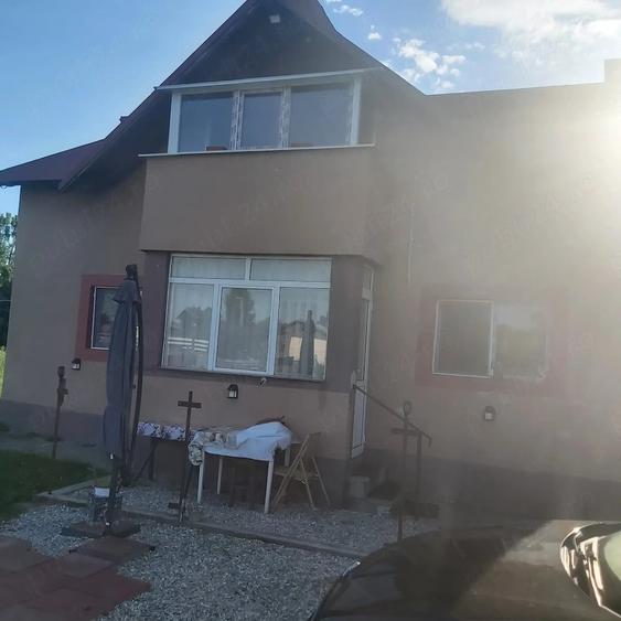 Casă cu 2 camere cu Teren 1500 Mp în Ungheni