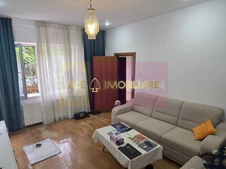 Apartament cu 2 camere decomandat, mobilat în Berceni