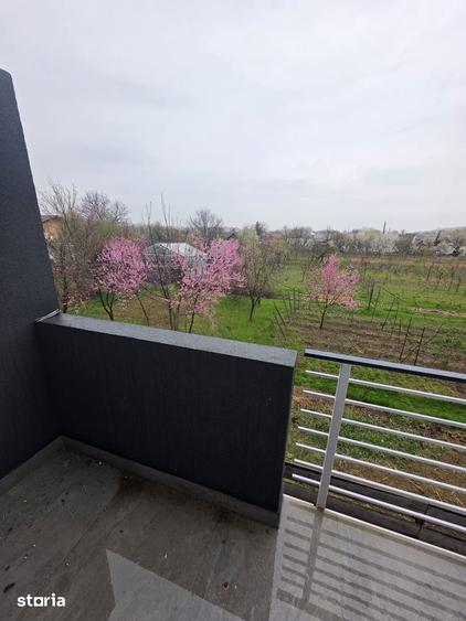 Garsonieră decomandată în Ciurea