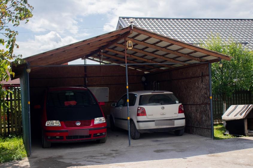Casă individuală cu 3 camere cu Garaj în Coltău