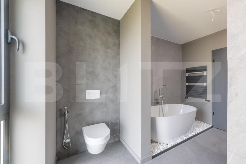Duplex cu 4 camere cu Canalizare în Dumbrăvița