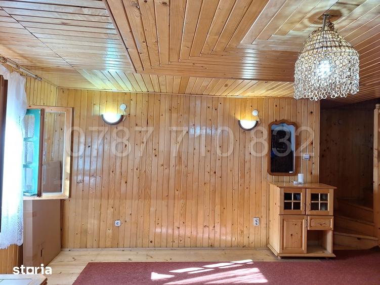 Casă cu 3 camere cu Teren 428 Mp în Măneciu