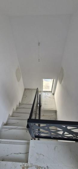 Casă individuală cu 4 camere cu Canalizare în Vârteju