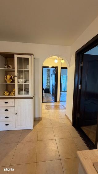 Apartament cu 3 camere decomandat, mobilat în Obcini