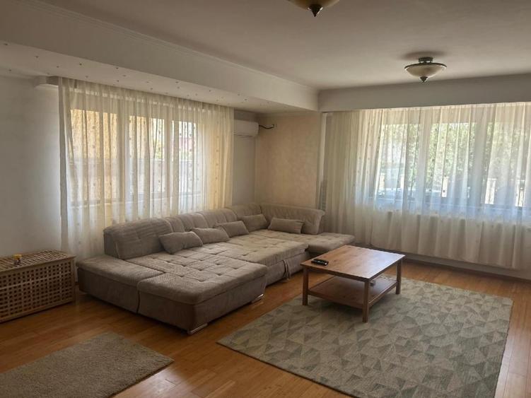 Apartament cu 2 camere semidecomandat în Bucureștii Noi